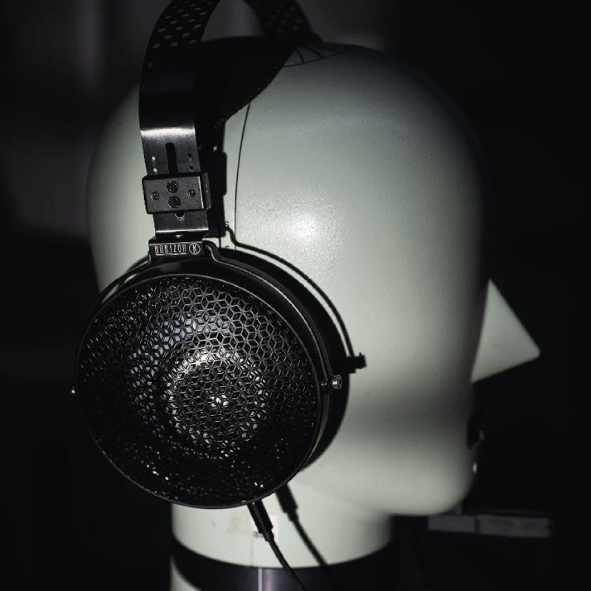 Headphone-Zone-Moondrop-Horizon