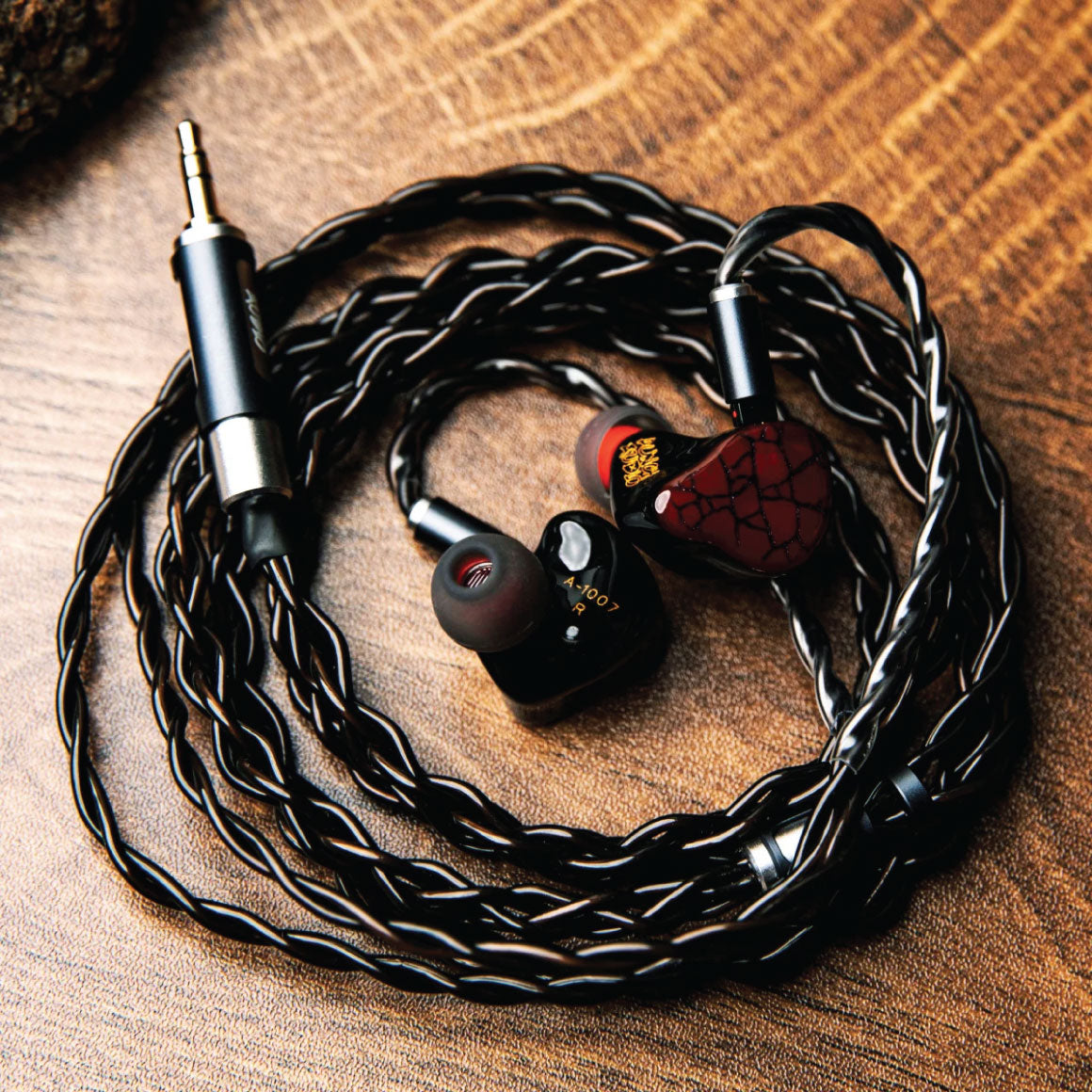 イヤホン Punch Audio Martilo Amazon.co.jp: Linsoul Punch Audio Martiloハイブリット型(1プラナー+