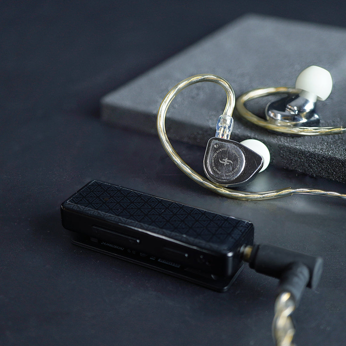 Simgot - EW200 + FiiO - BTR11 - Black