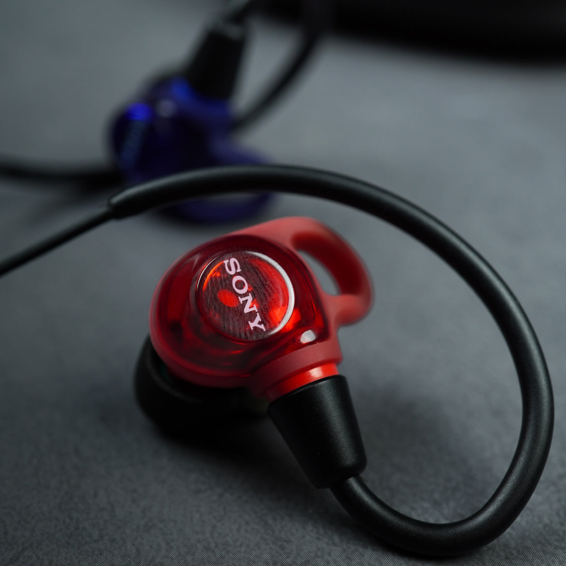 #Color_Red & Blue