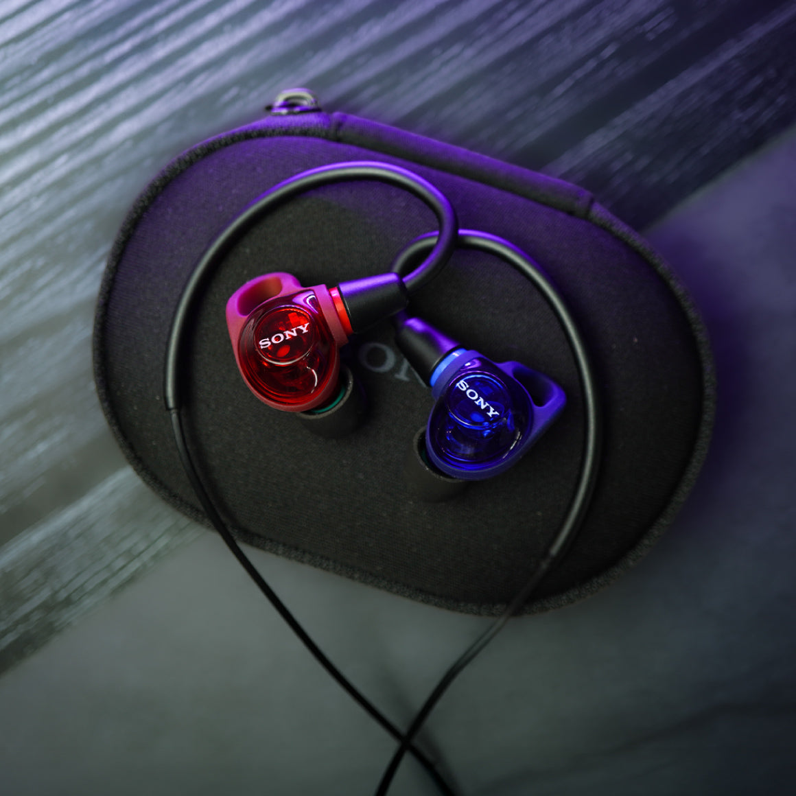 #Color_Red & Blue