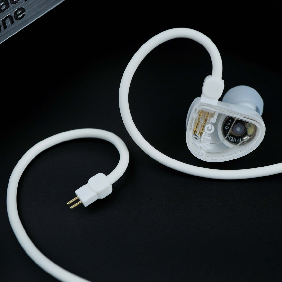Headphone-Zone-Truthear-GATE-White-With-Mic