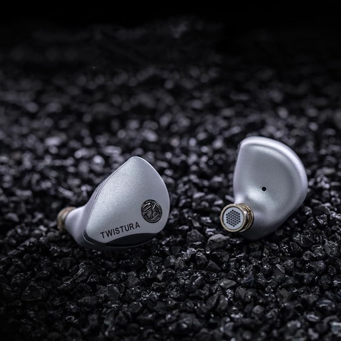 Headphone-Zone-Twistura-WoodNote