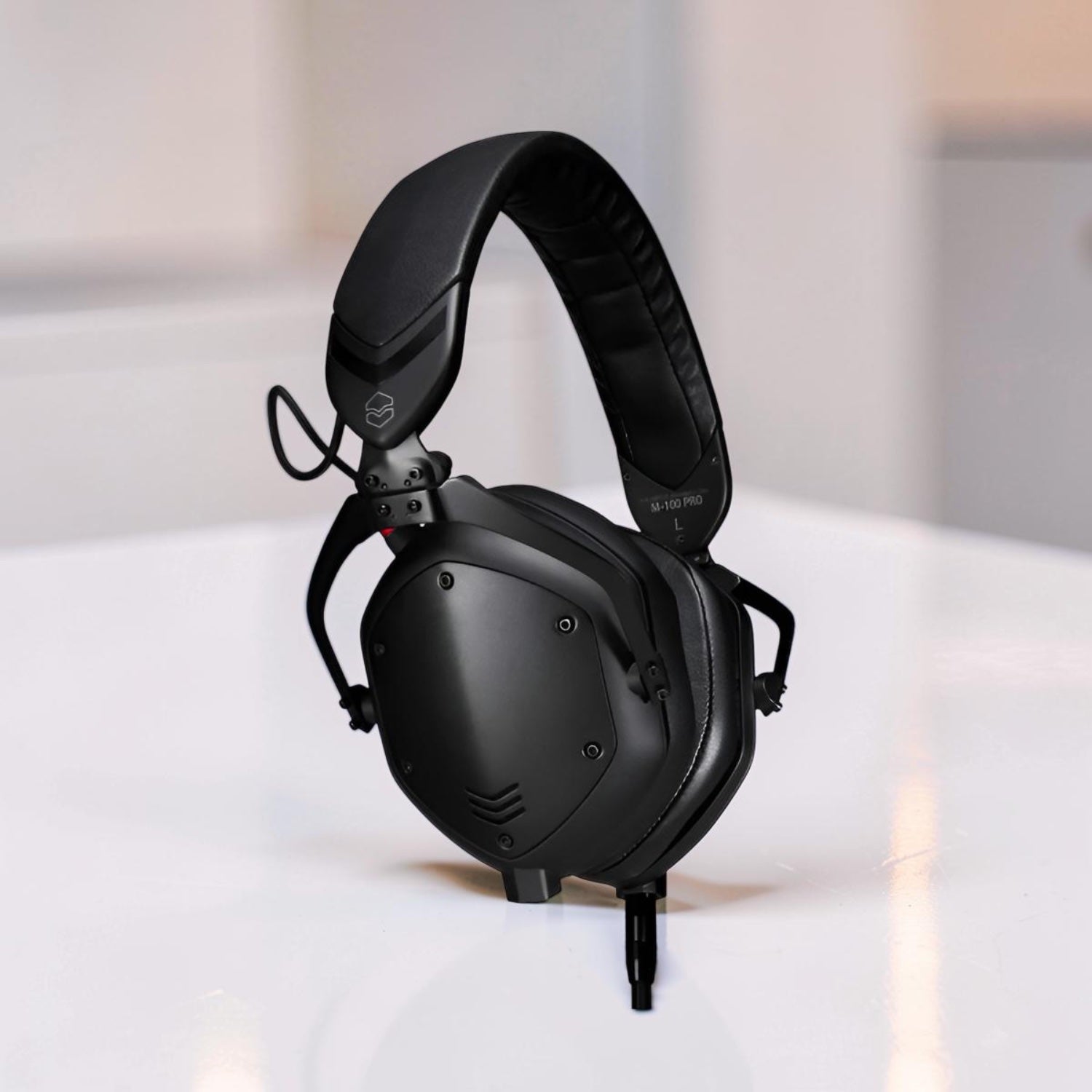 Headphone-Zone-V-MODA-M-100PRO
