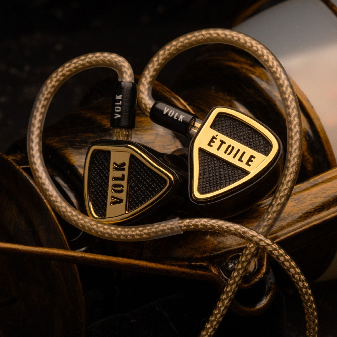 Headphone-Zone-Volk-Audio-Etoile