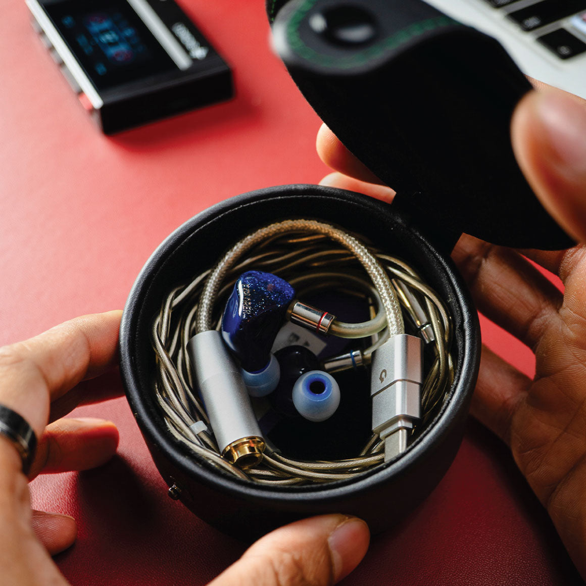 アクセサリー film style wizard 35% 1m Buy the Headphone Zone Wonderwall Leather IEM Case