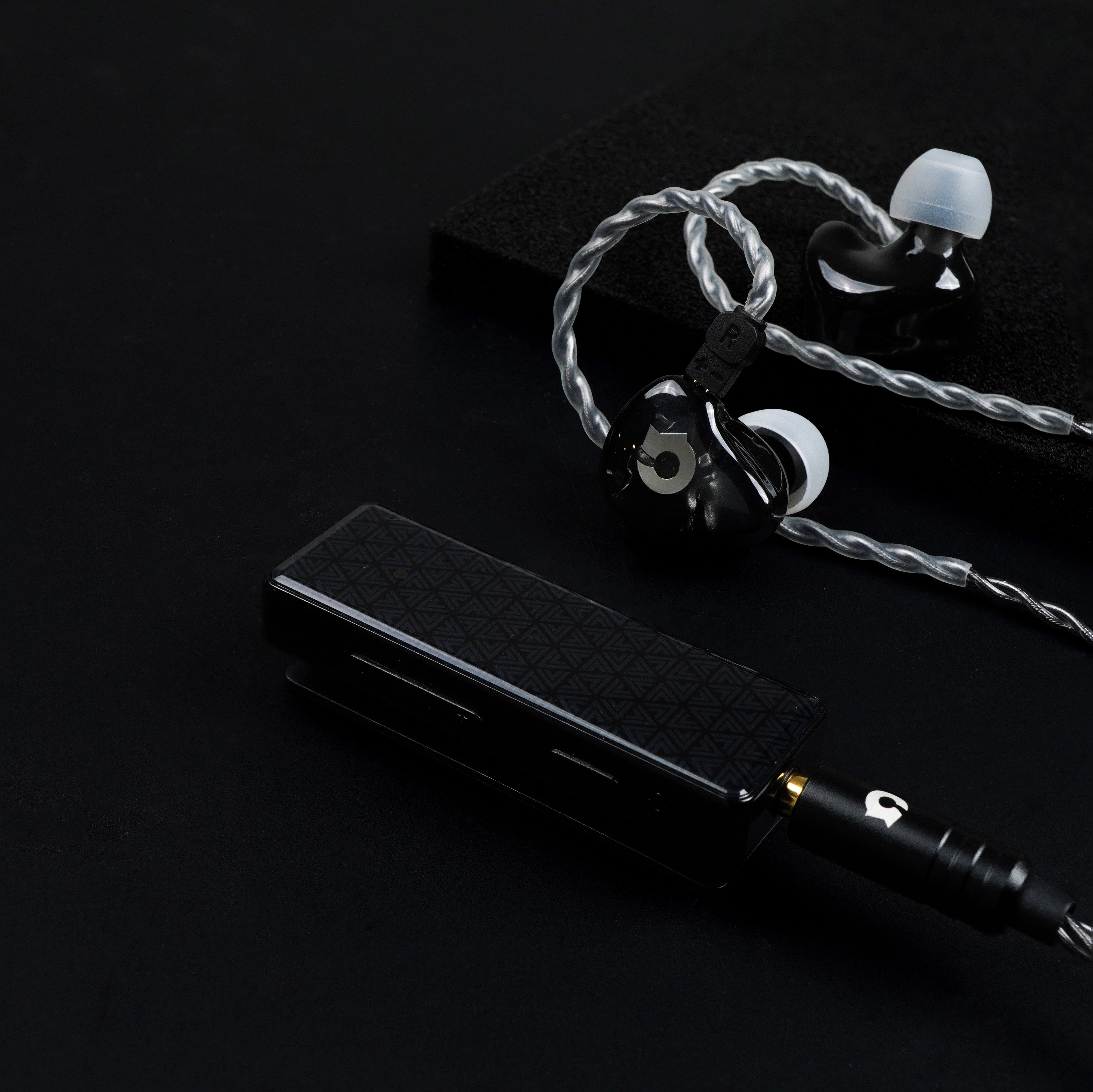 Headphone-Zone-X-Oriveti-Blackbird-Wireless-Bundle