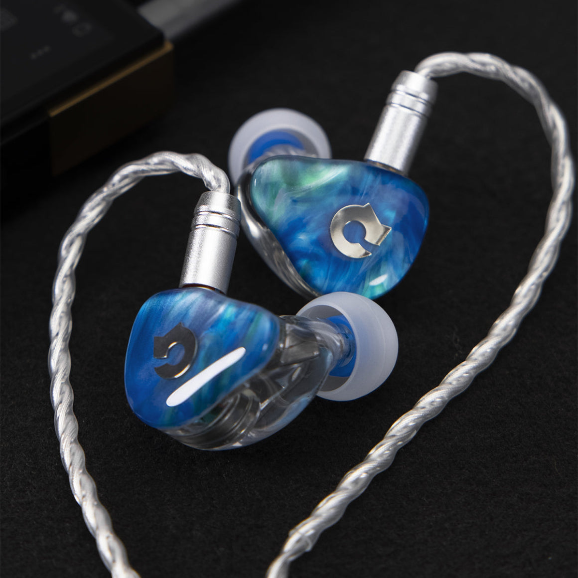 Headphone-Zone-ddHiFi-Skyfall