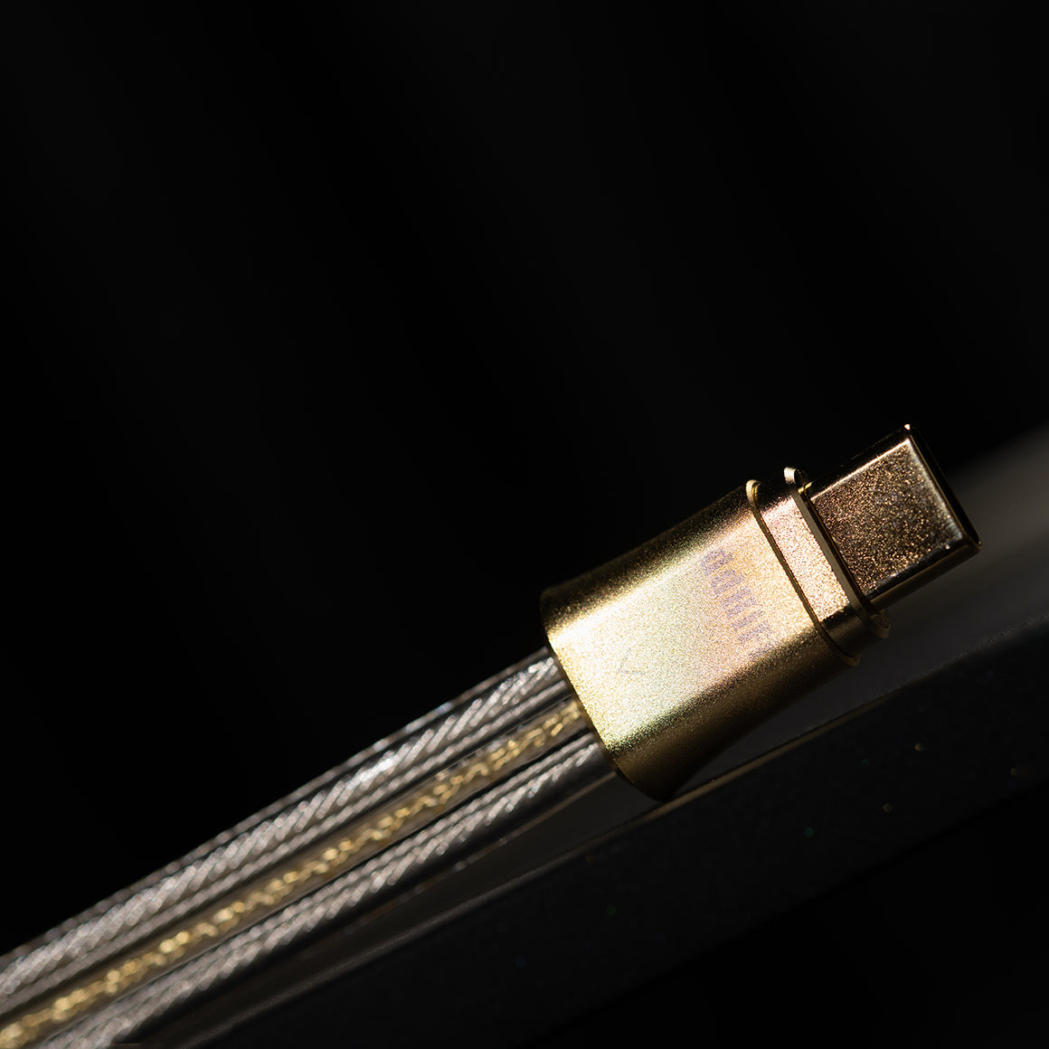 Headphone-Zone-ddHiFi-TC19CC