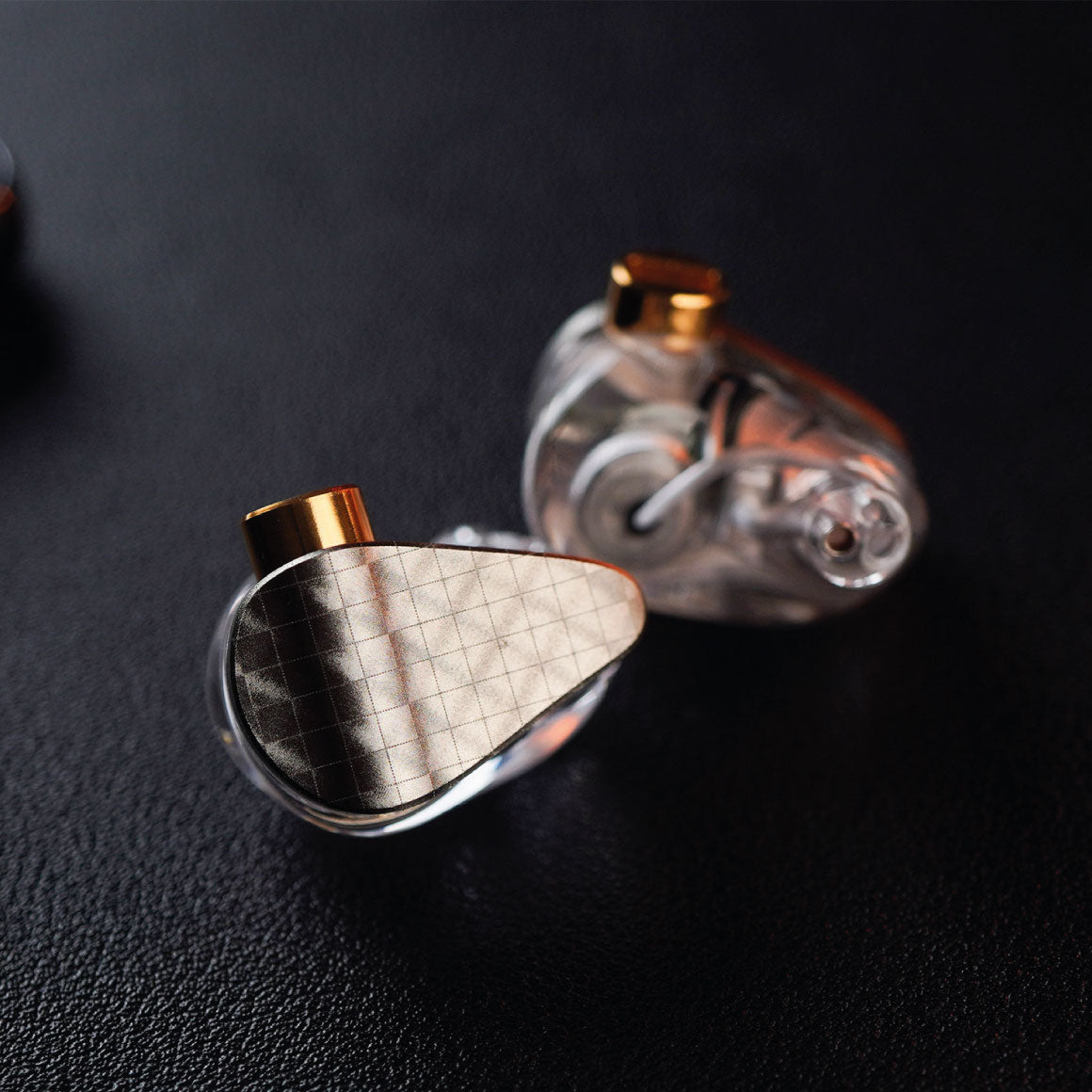 Headphone-Zone-ddHiFi-X-Moondrop-Surface