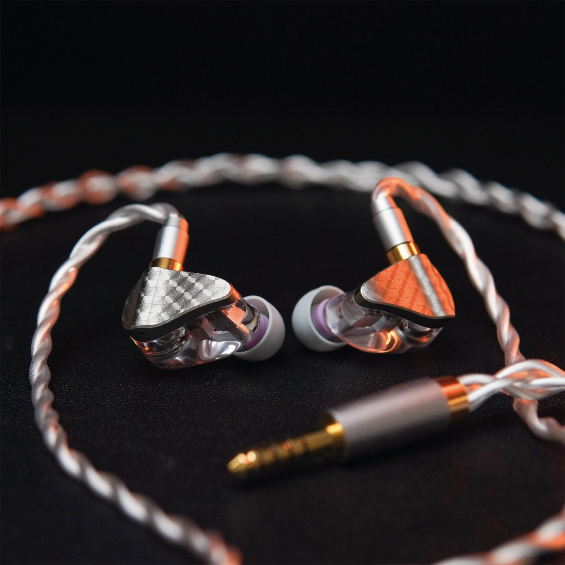 Headphone-Zone-ddHiFi-X-Moondrop-Surface