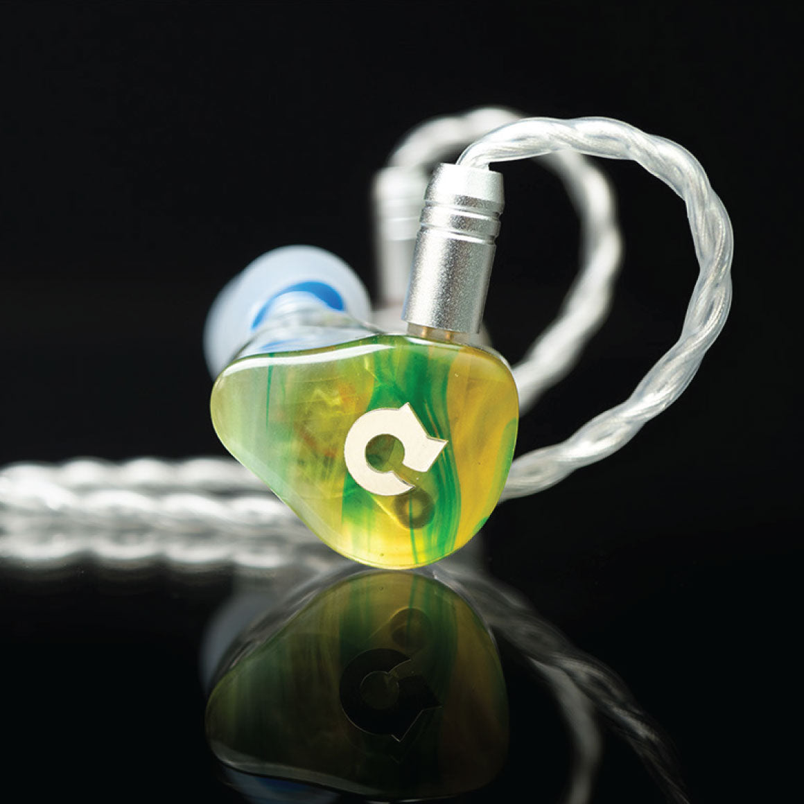 Headphone-Zone-x-ddHiFi-Iris