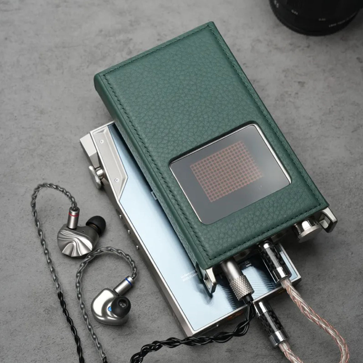 Headphone-Zone-iBasso-PB6-Macaw-Green-Leather-Case