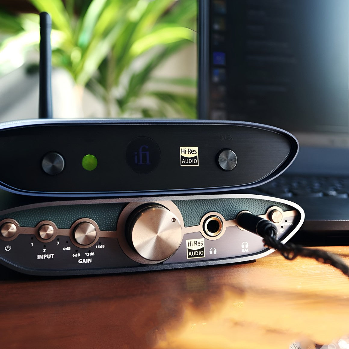 Headphone-Zone-iFi-Audio-ZEN-Air-Blue-2