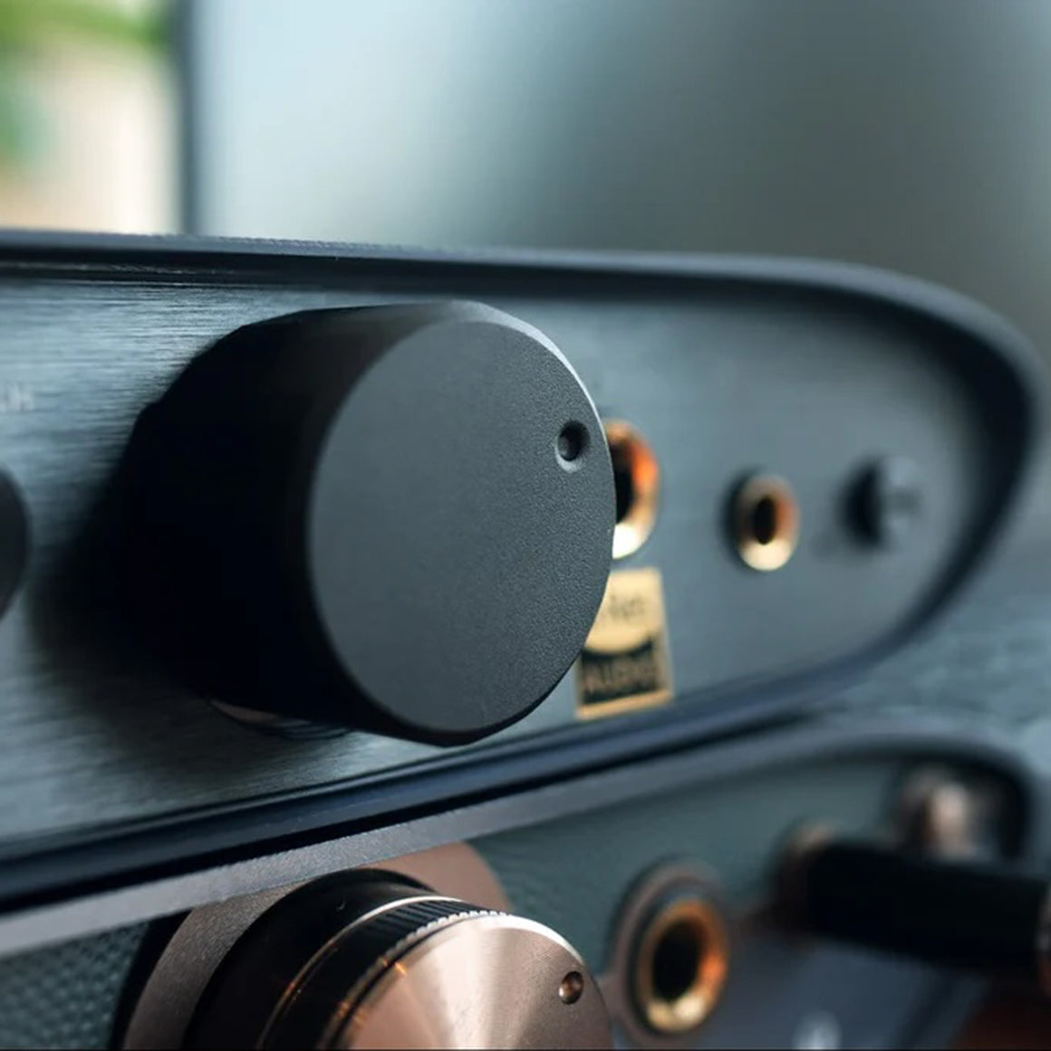 Headphone-Zone-iFi-Audio-ZEN-Air-DAC-2