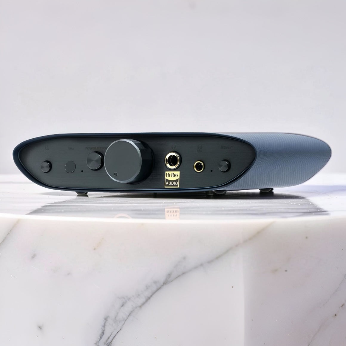 Headphone-Zone-iFi-Audio-ZEN-Air-DAC-2