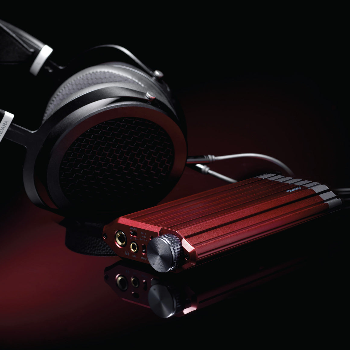 Headphone-Zone-iFi-Audio-iDSD-Diablo-2