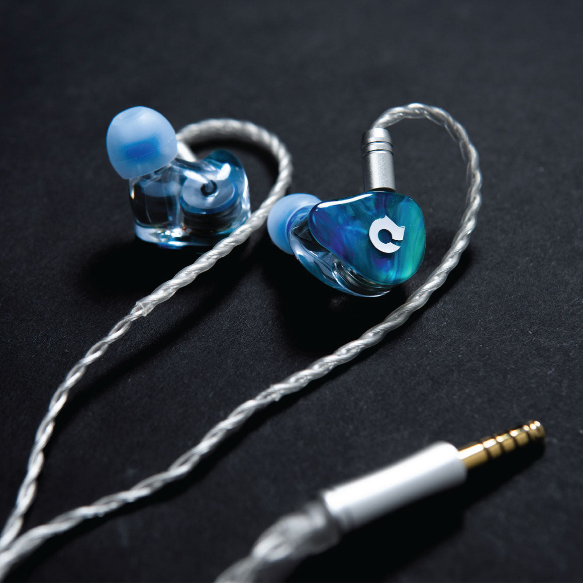 Headphone-Zone-ddHiFi-Skyfall