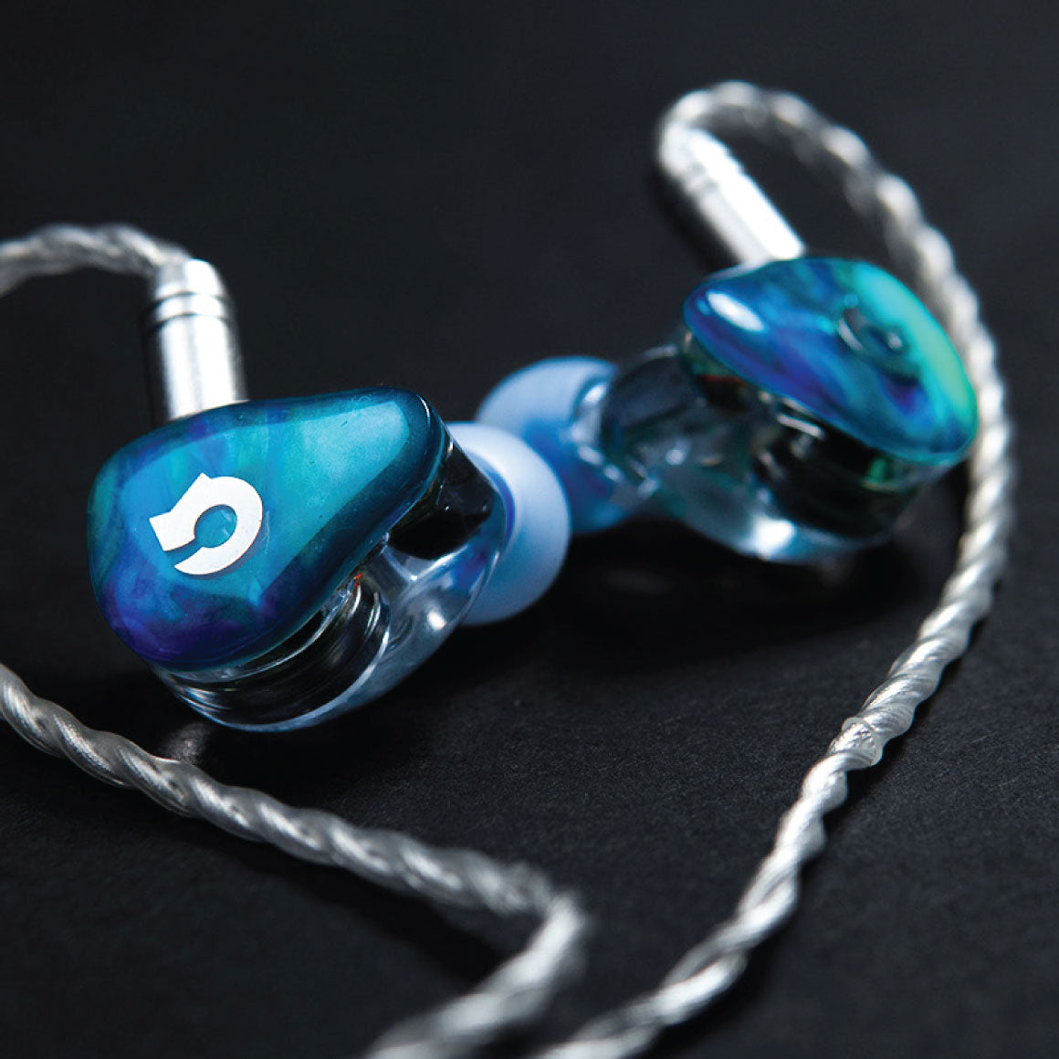 Headphone-Zone-ddHiFi-Skyfall