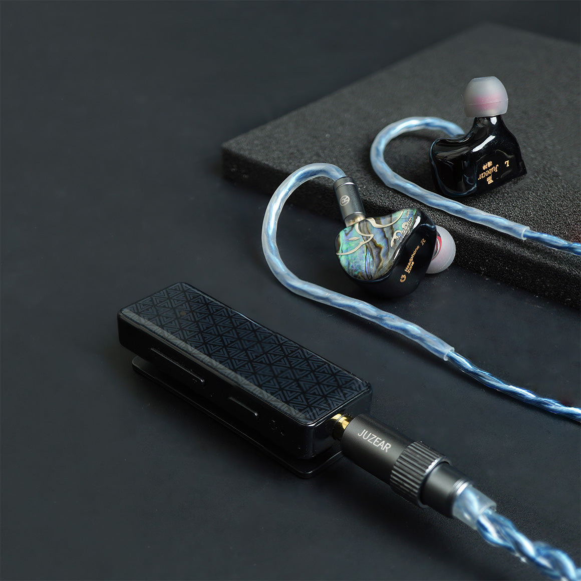 Headphone Zone x Juzear - Defiant + FiiO - BTR11 - Black