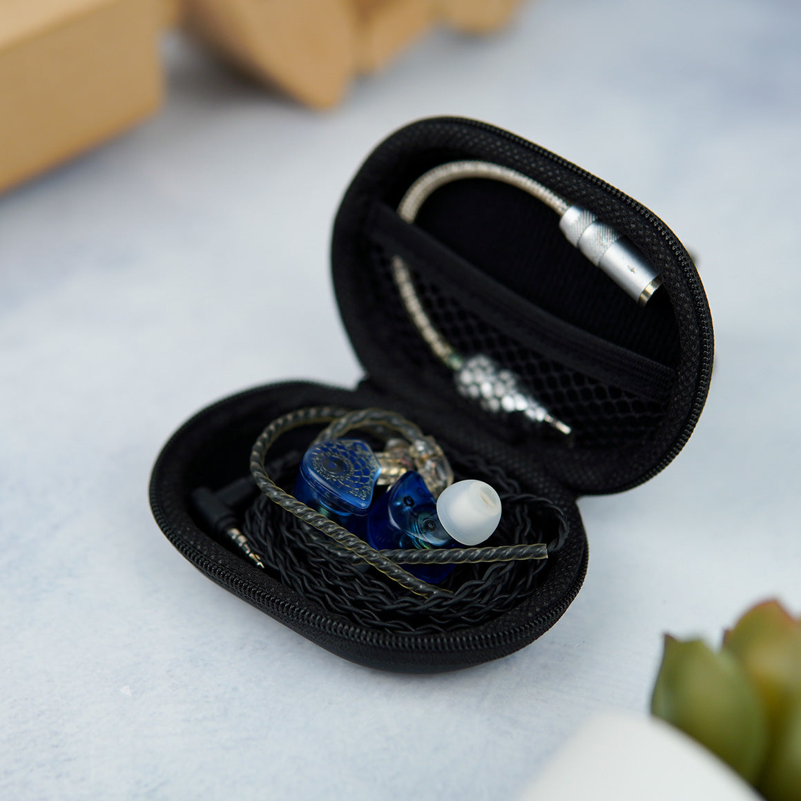 Headphone-Zone-x-KZ-FreeFall-Case