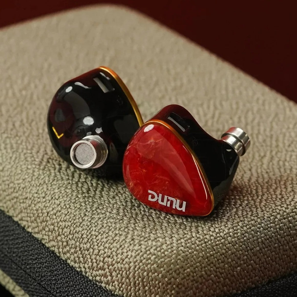 Buy the DUNU DN-242 Tribrid Driver IEM