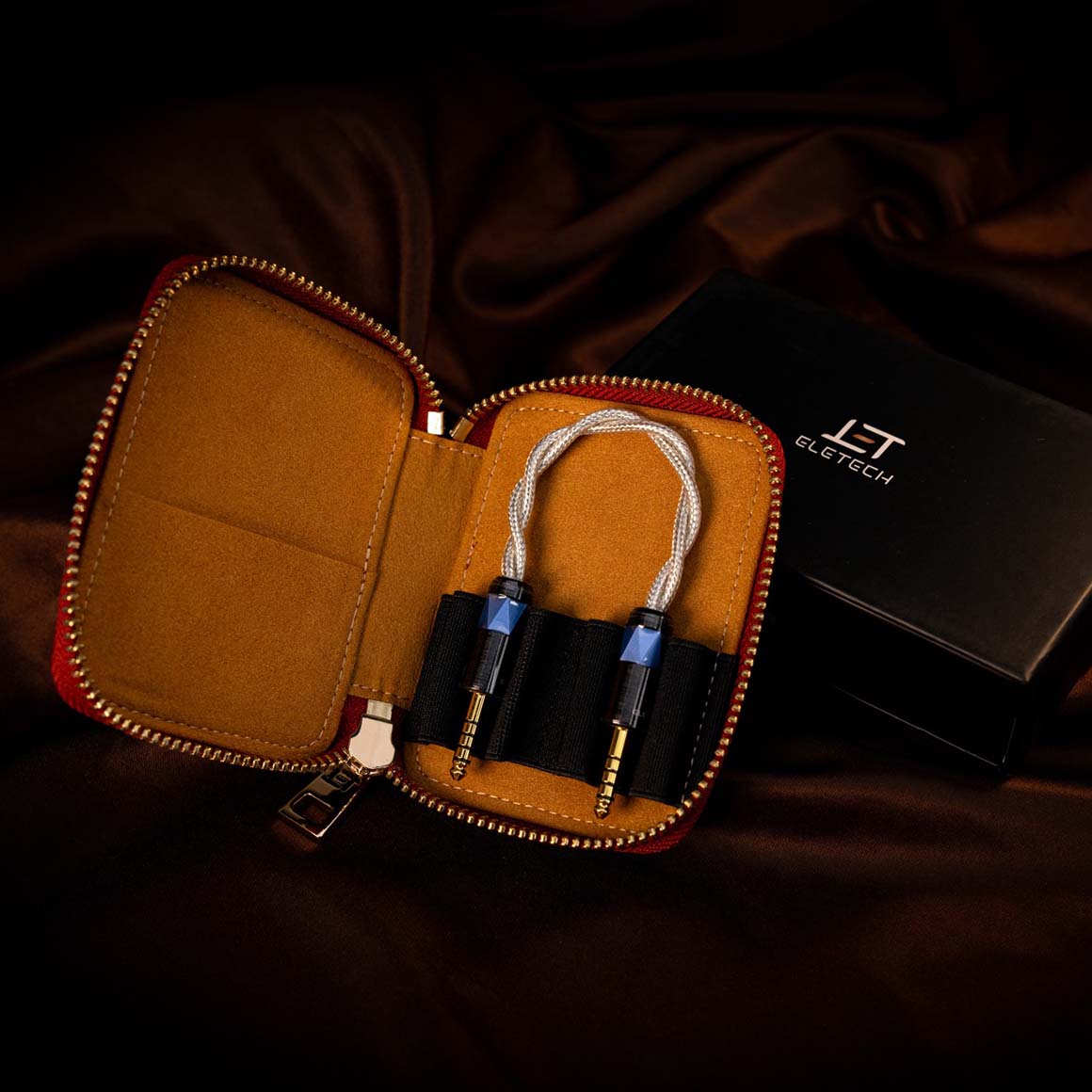 Headphone-zone-Eletech-ProAdap-Euclid-4.4m-to-4.4mm