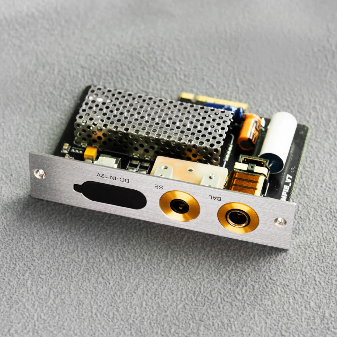 Headphone-zone-Ibasso-iBasso-AMP16