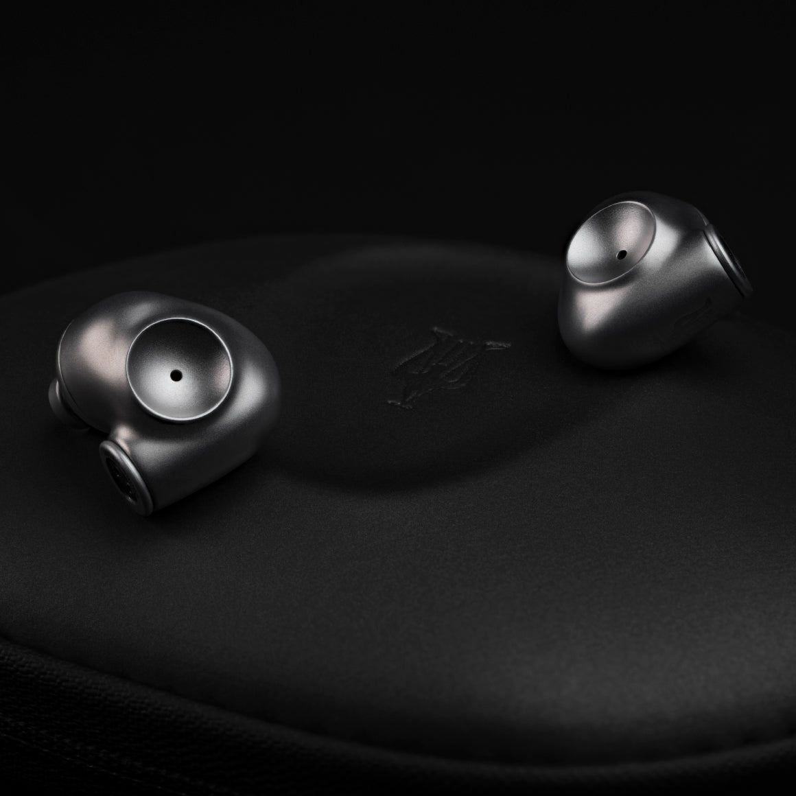 Headphone-zone-Meze-ASTRU