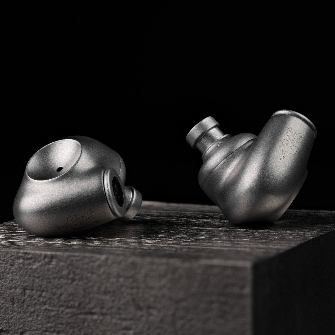 Headphone-zone-Meze-ASTRU