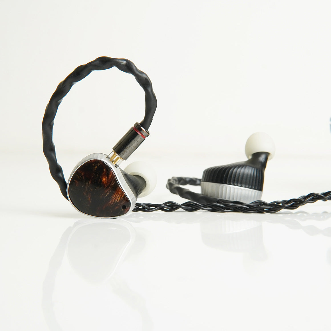 Headphone-zone-Noble-Audio-Sultan-Ex-Demo-Unit