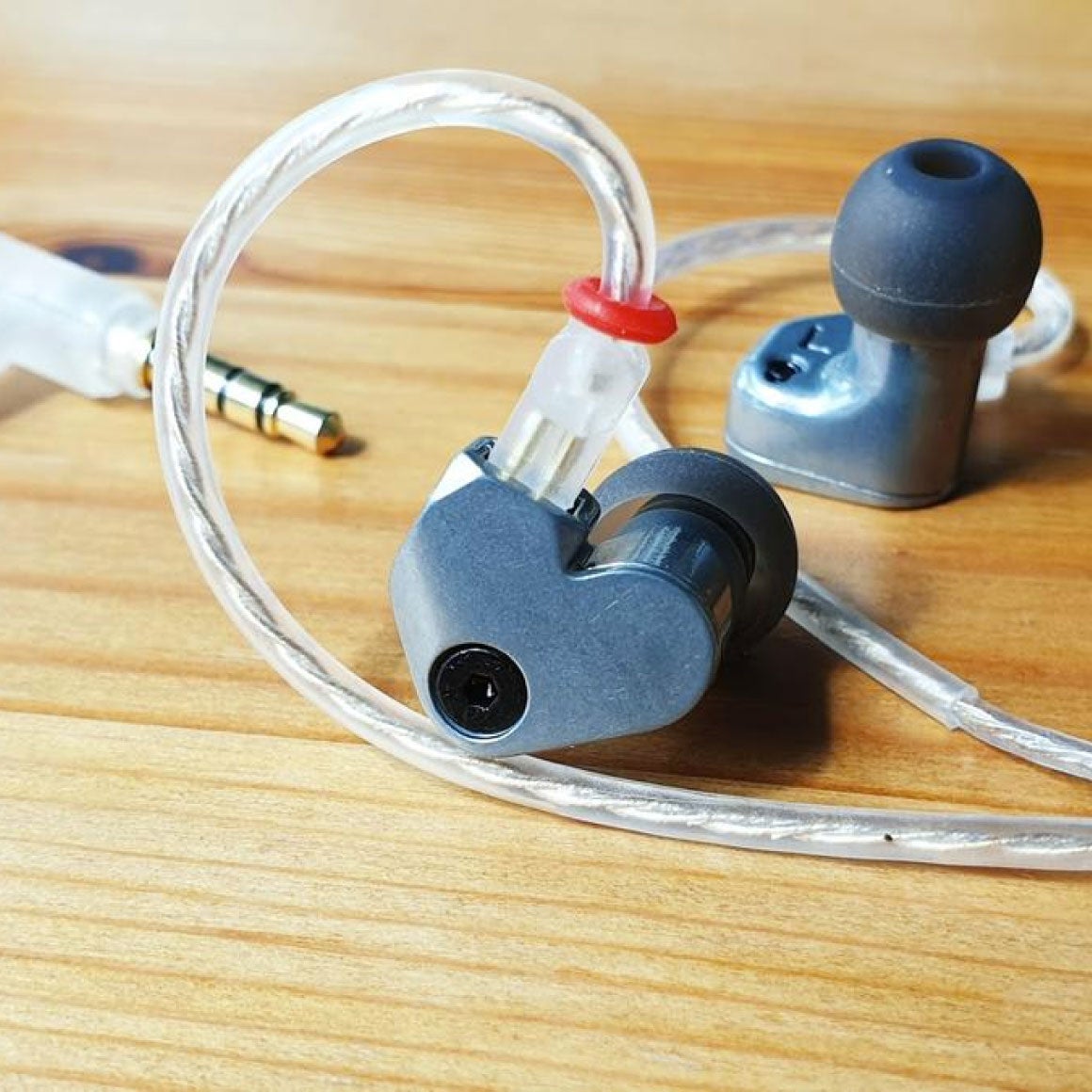 Headphone-Zone-Moondrop-SSR-Silver