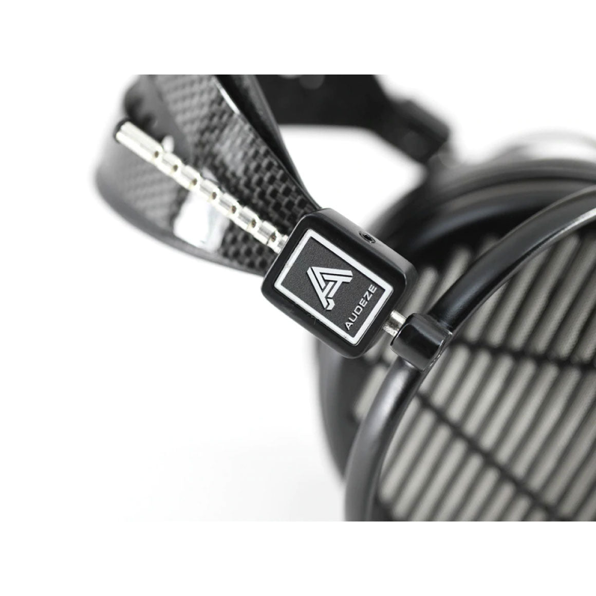 Headphone-Zone-Audeze-LCD-MX4