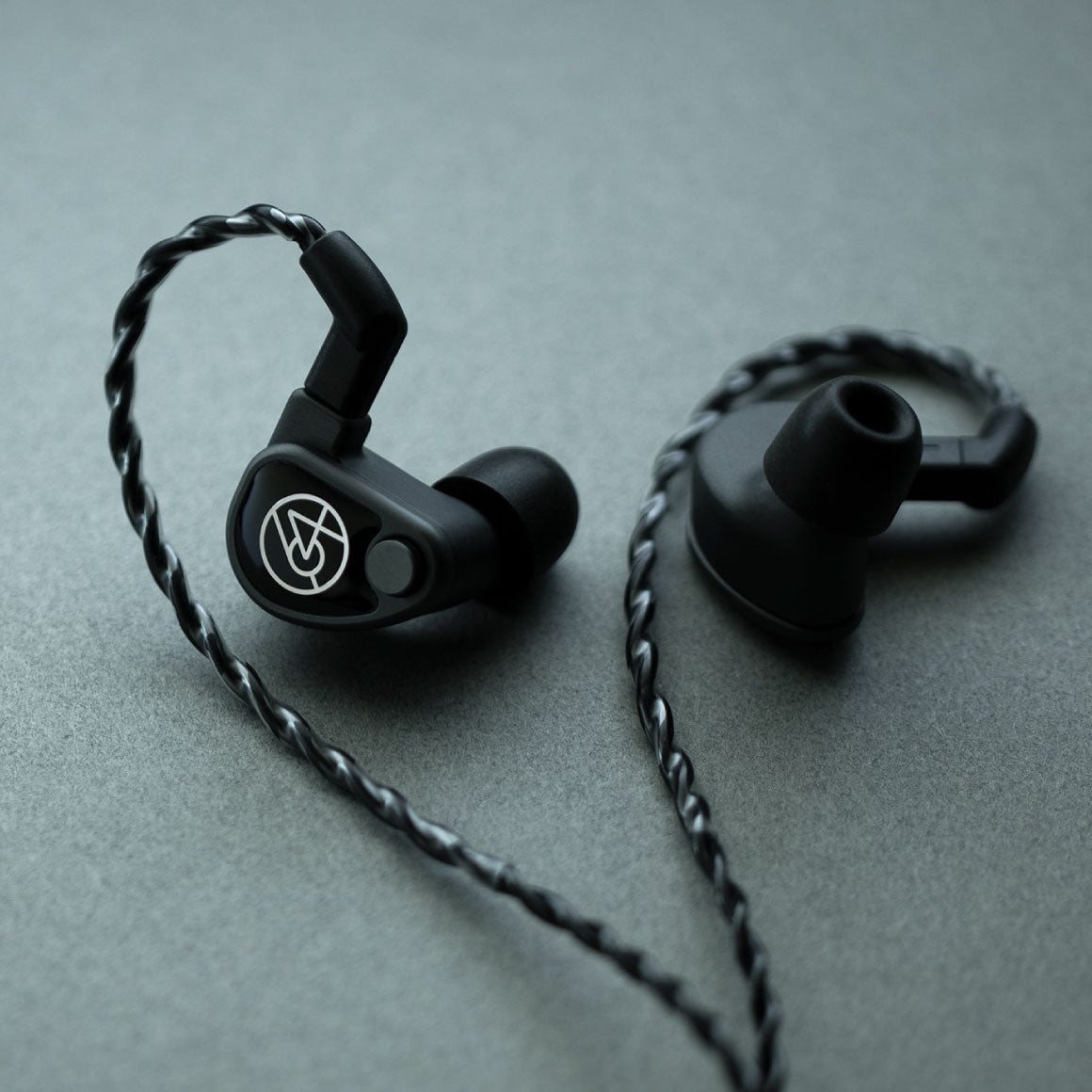 Headphone-Zone-64-Audio-U6t