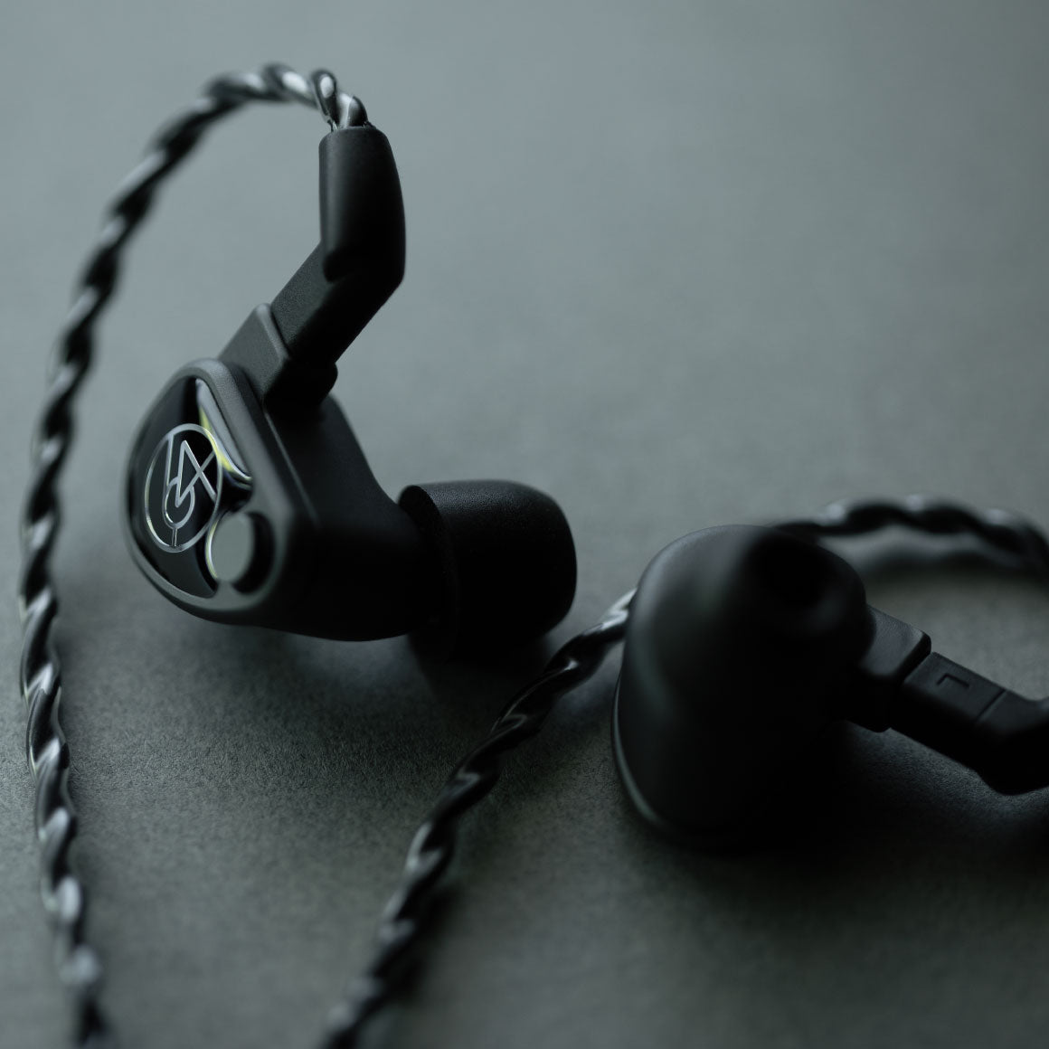 Headphone-Zone-64-Audio-U6t