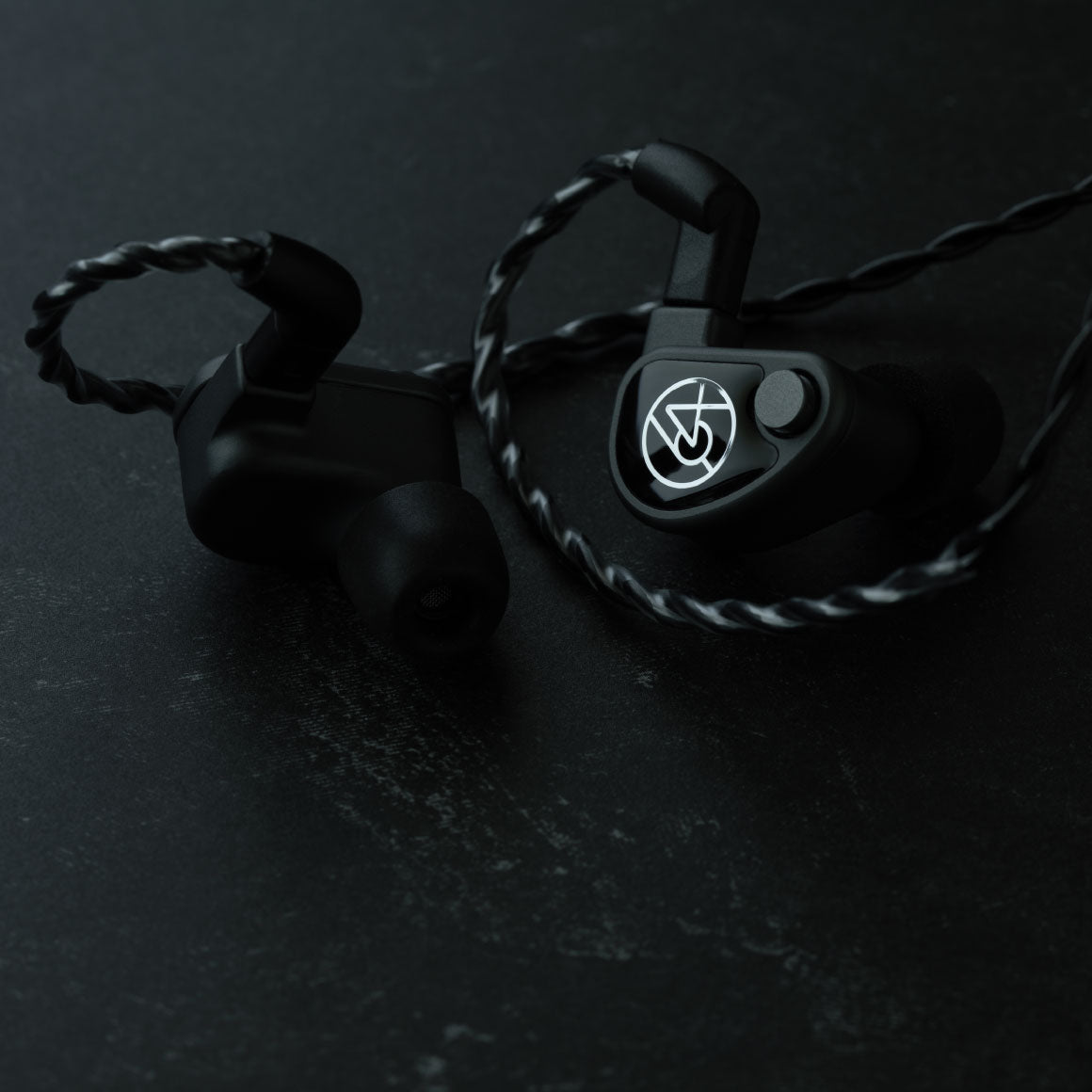 Headphone-Zone-64-Audio-U6t