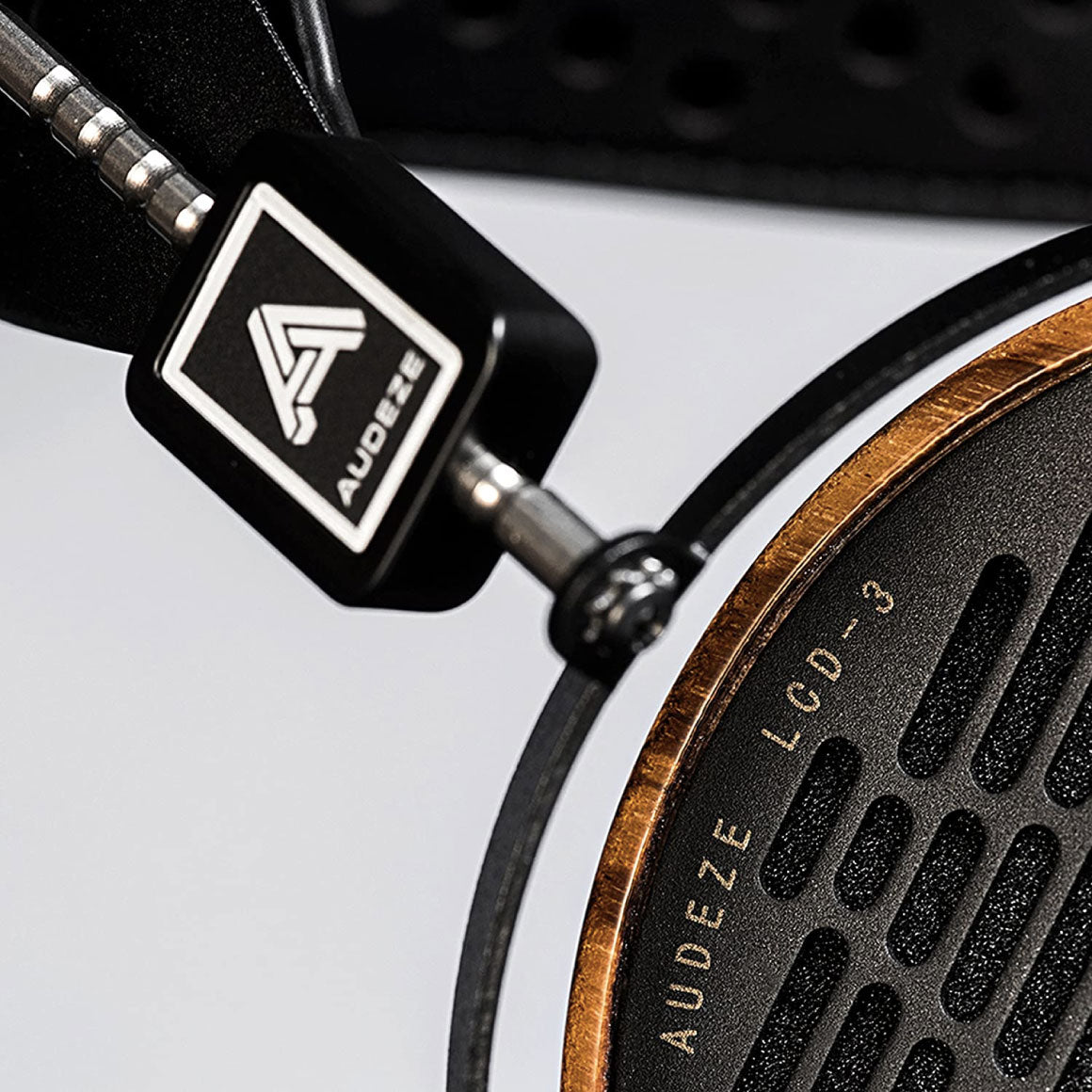 Headphone-Zone-Audeze-LCD-3