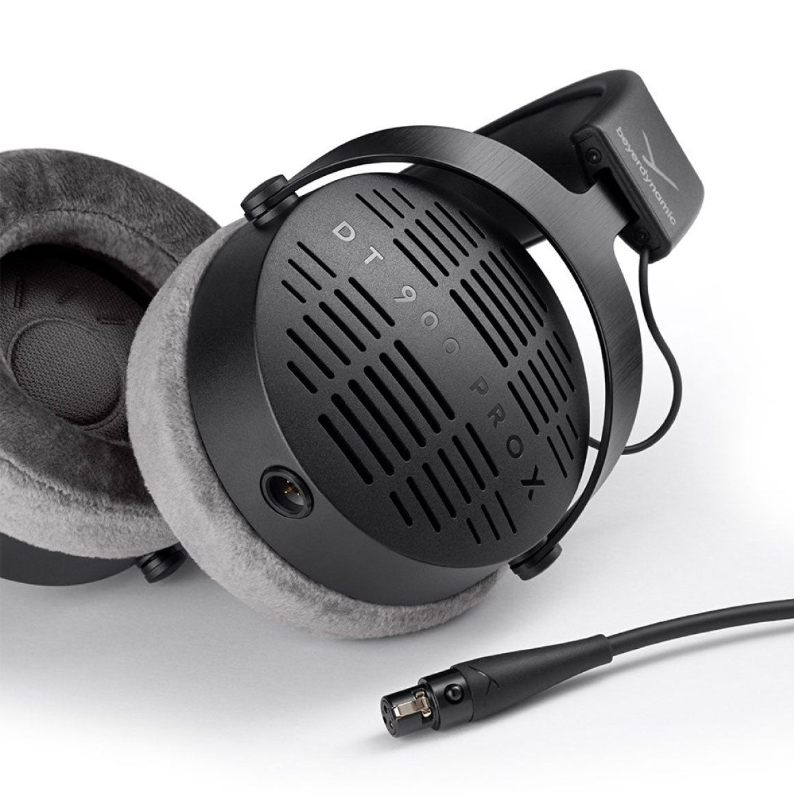 Headphone-Zone-Beyerdynamic-DT-900-PRO-X