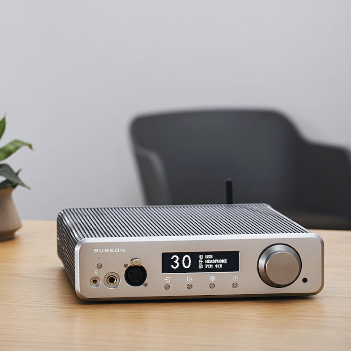 Headphone-Zone-Burson Audio-Conductor 3X Reference