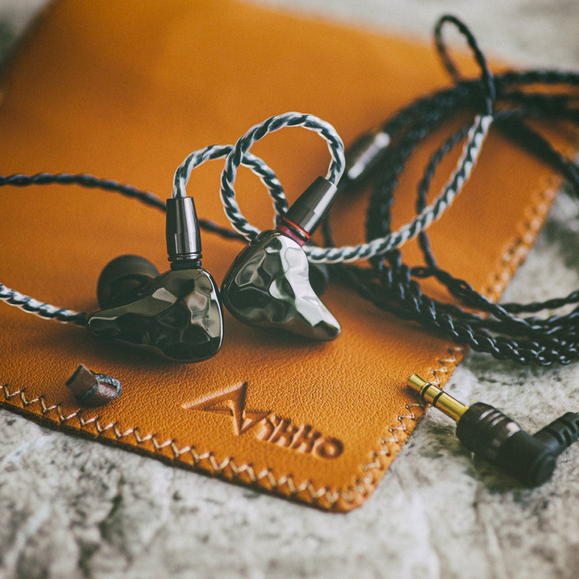 Headphone-Zone-IKKO-OH10