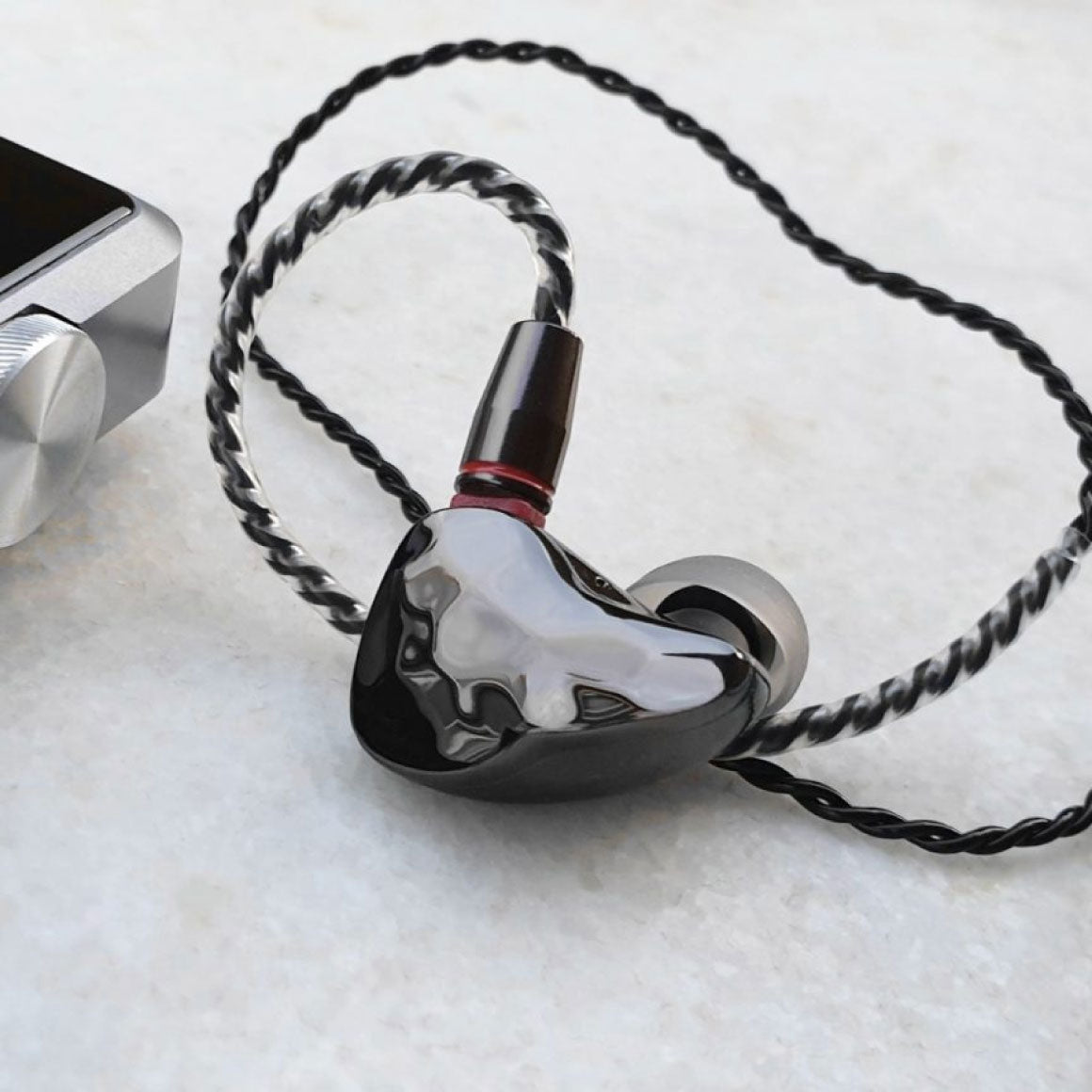 Headphone-Zone-IKKO-OH10
