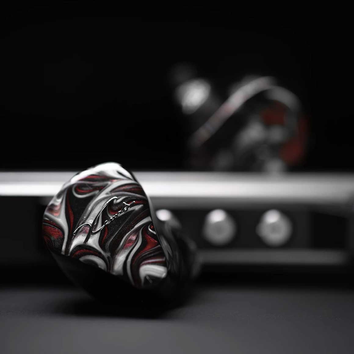 Headphone-Zone-Mangird-XENNS-UP