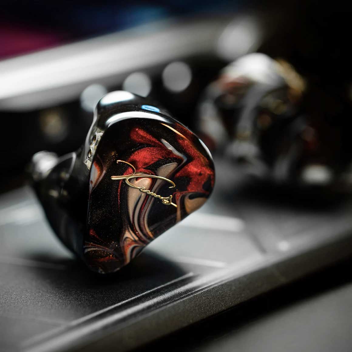 Headphone-Zone-Mangird-XENNS-UP