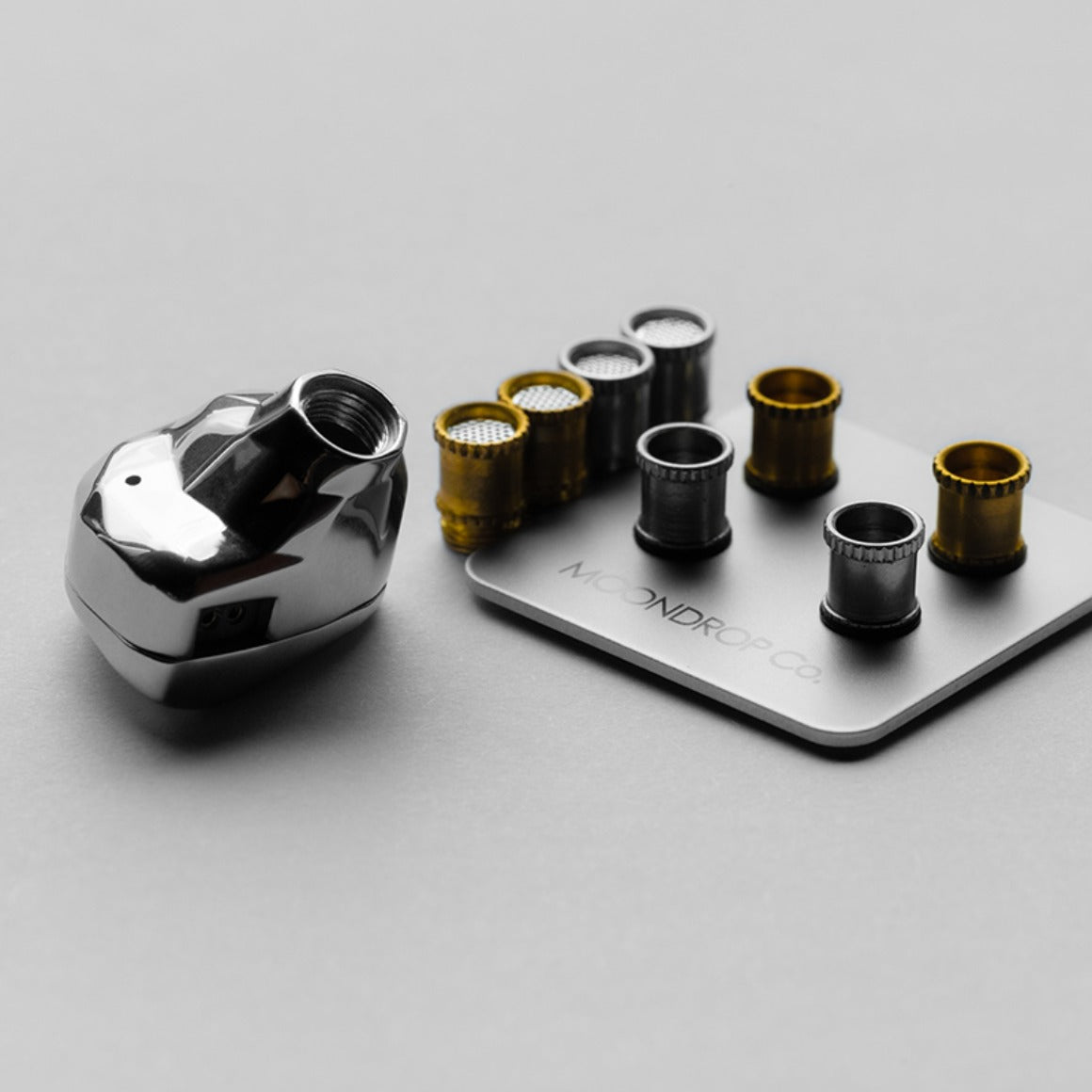 Headphone-Zone-Moondrop-KATO-Mirror-Silver