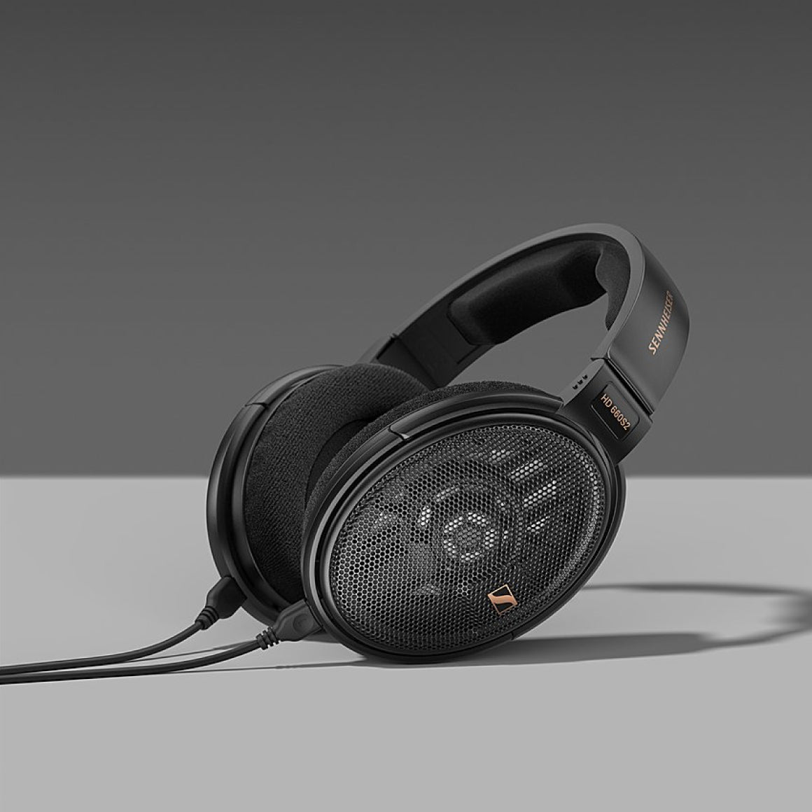 Headphone-Zone-Sennheiser-HD-660S2