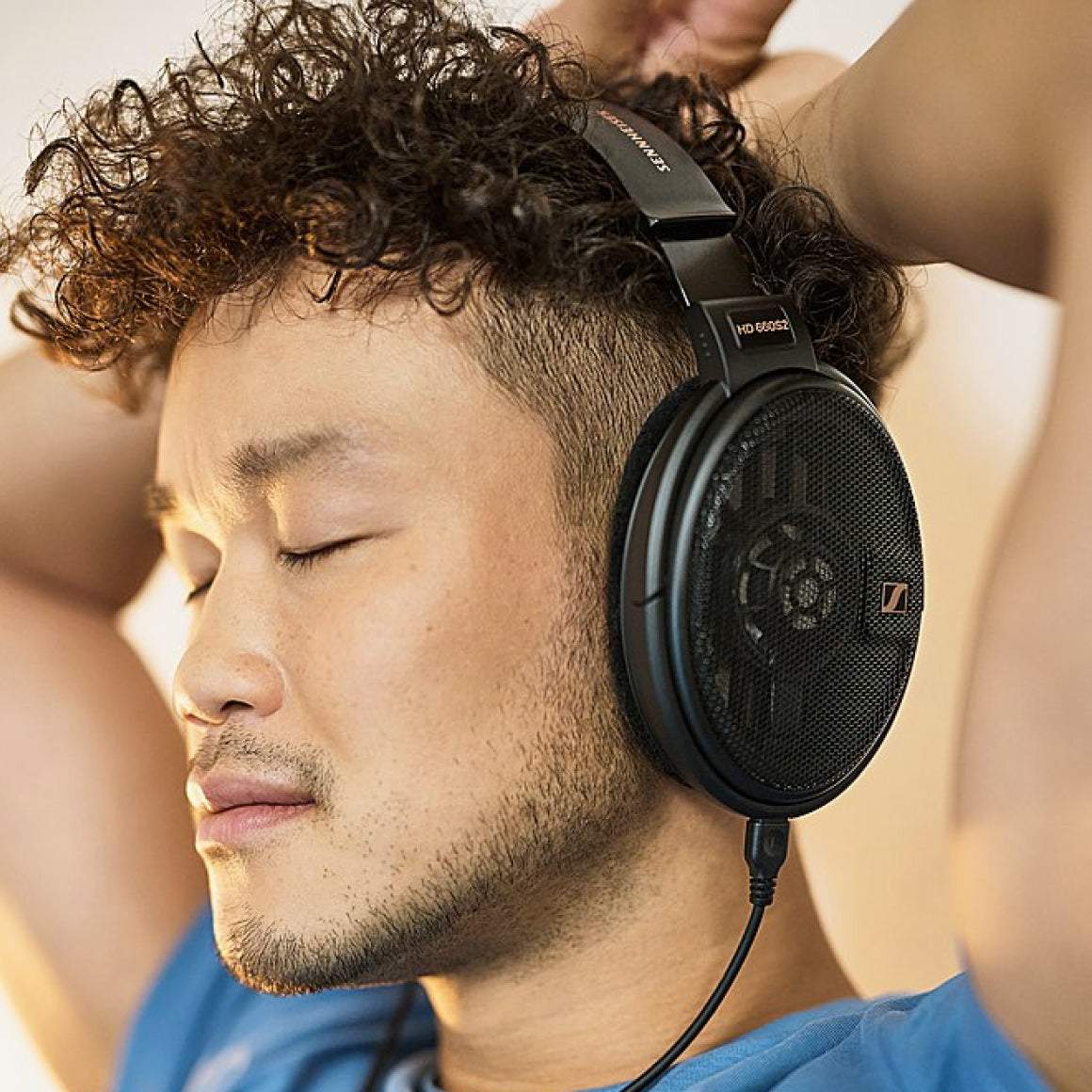 Headphone-Zone-Sennheiser-HD-660S2