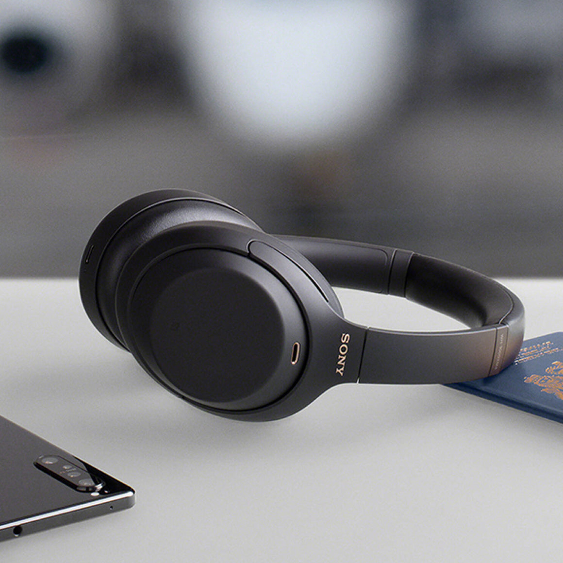 Headphone-Zone-Sony-WH-1000XM4-Black