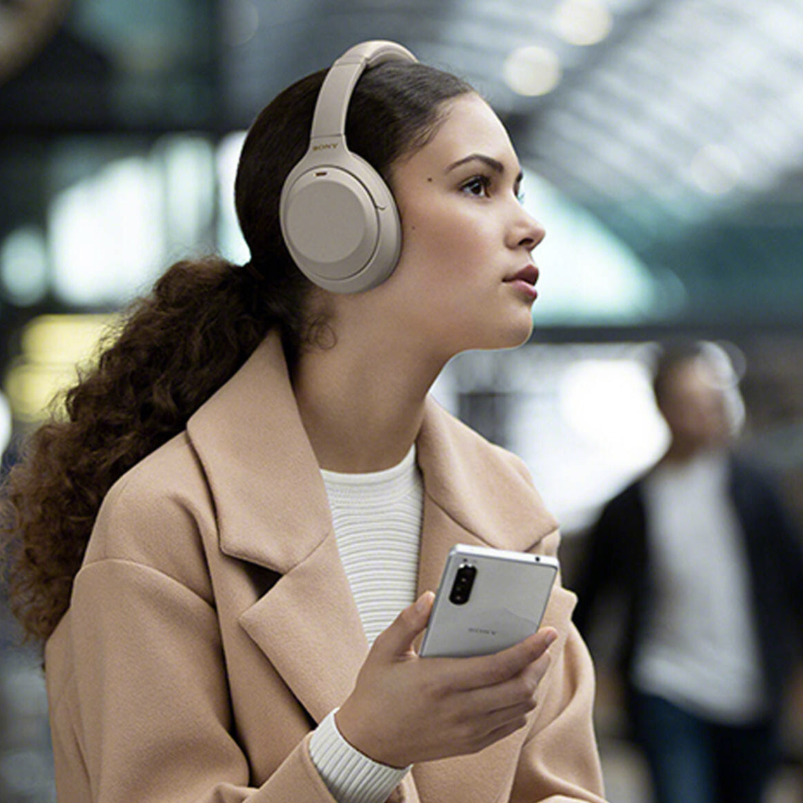 Headphone-Zone-Sony-WH-1000XM4-Silver
