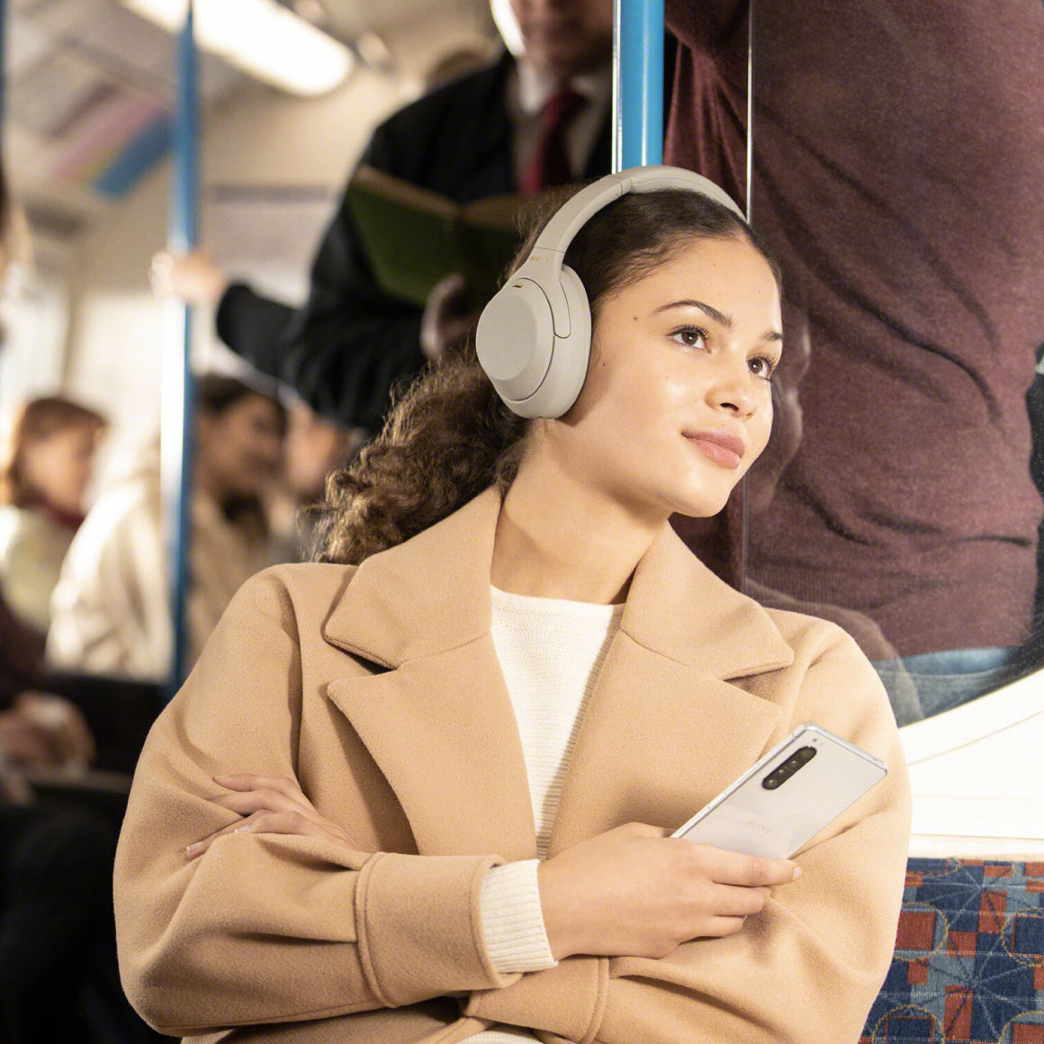 Headphone-Zone-Sony-WH-1000XM4-Silver