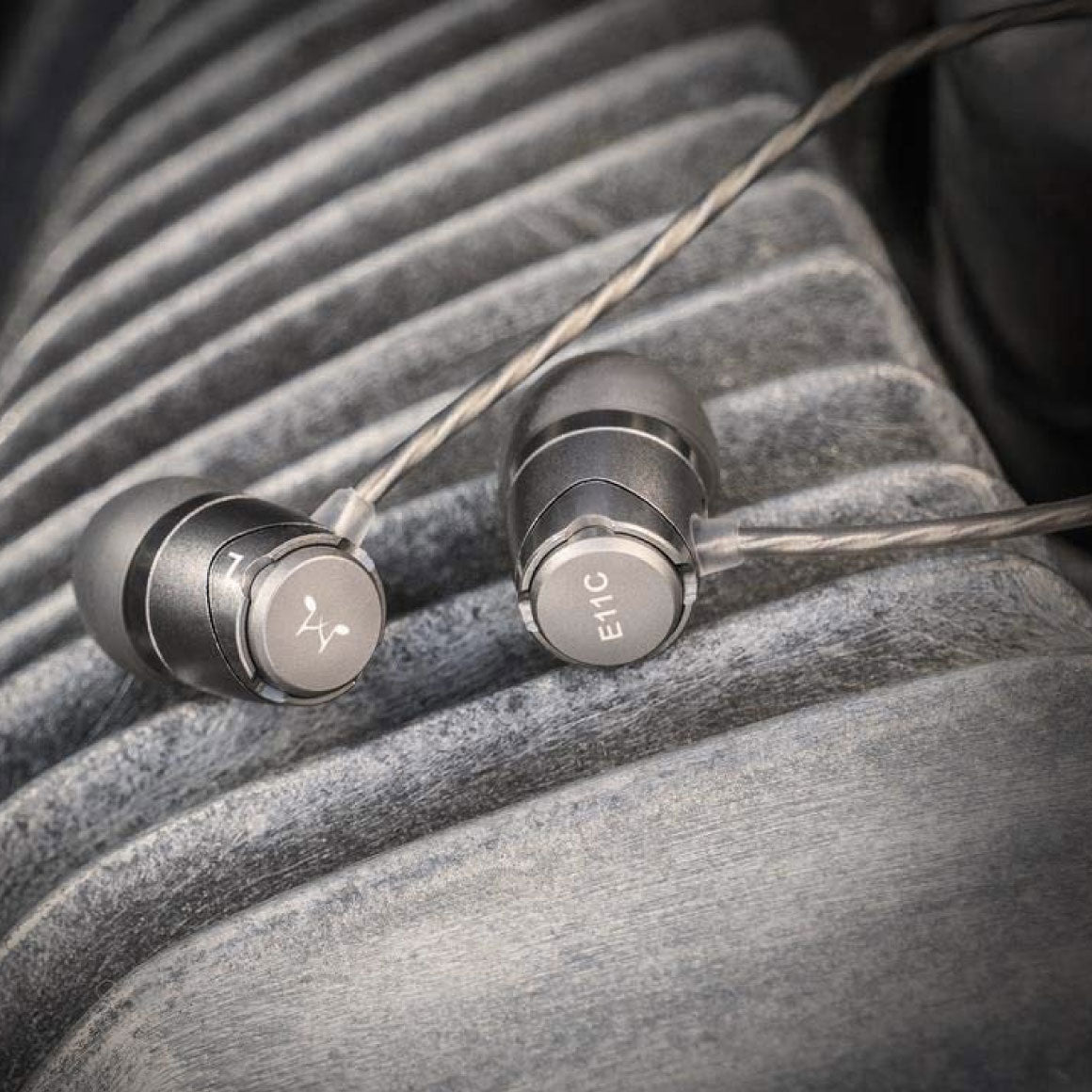 Headphone-Zone-SoundMAGIC-E11C-Gun Metal